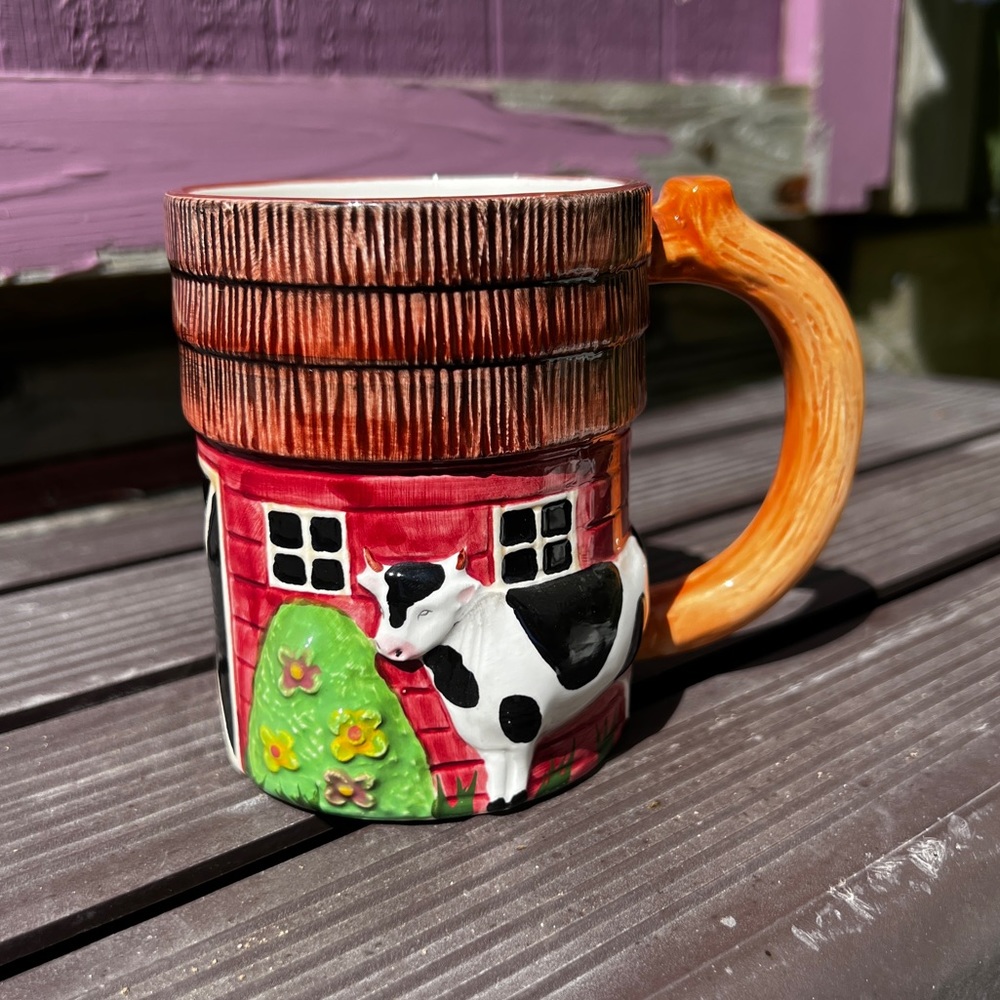 Pacific Rim Vintage Embossed Farm Scene Ceramic Mug Barn Cow Pig Figural *Flaw